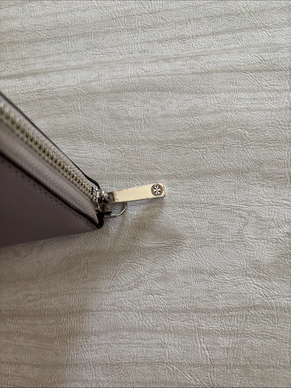 Tory Burch Robinson Leather Zip Around Continental Wallet Taupe